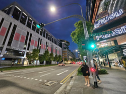 Peninsula Plaza (D6), Retail #487847171